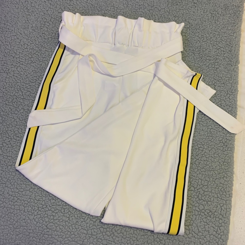 Boohoo x Zendaya Paper Bag Jogger Pants